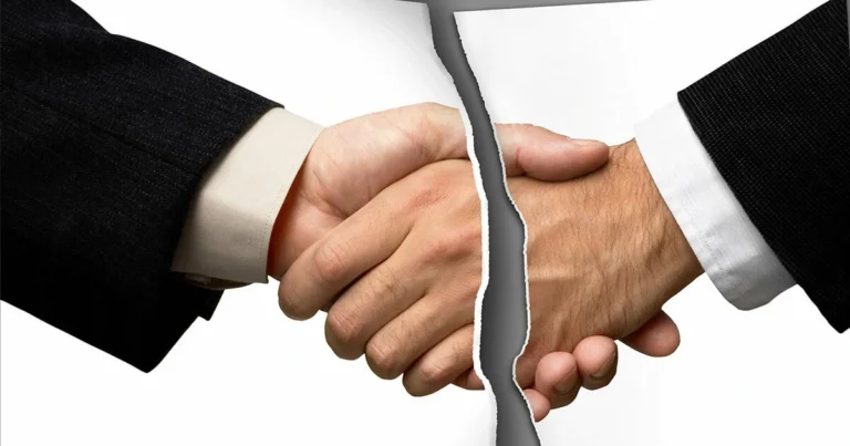 Contrato no fio do bigode